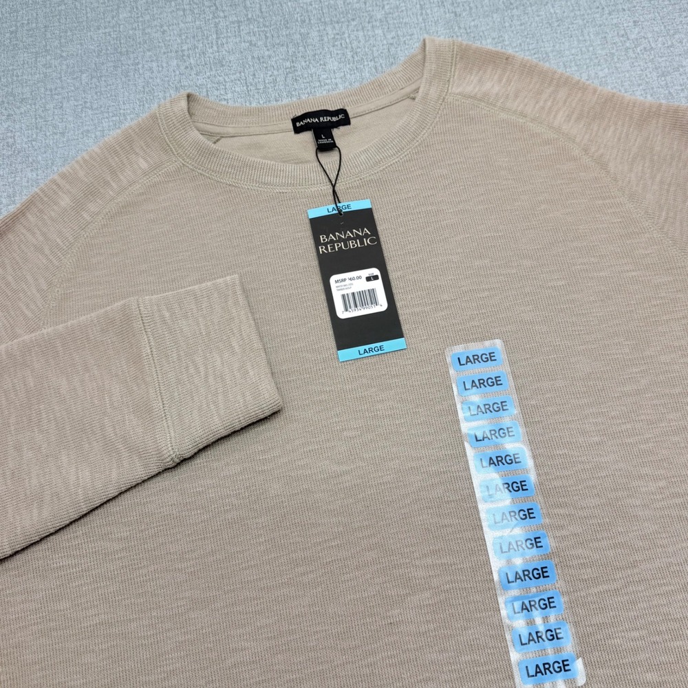 Banana Republic Mens Large Tan Khaki Textured Crewneck Long‎ Sleeve Shirt NWT